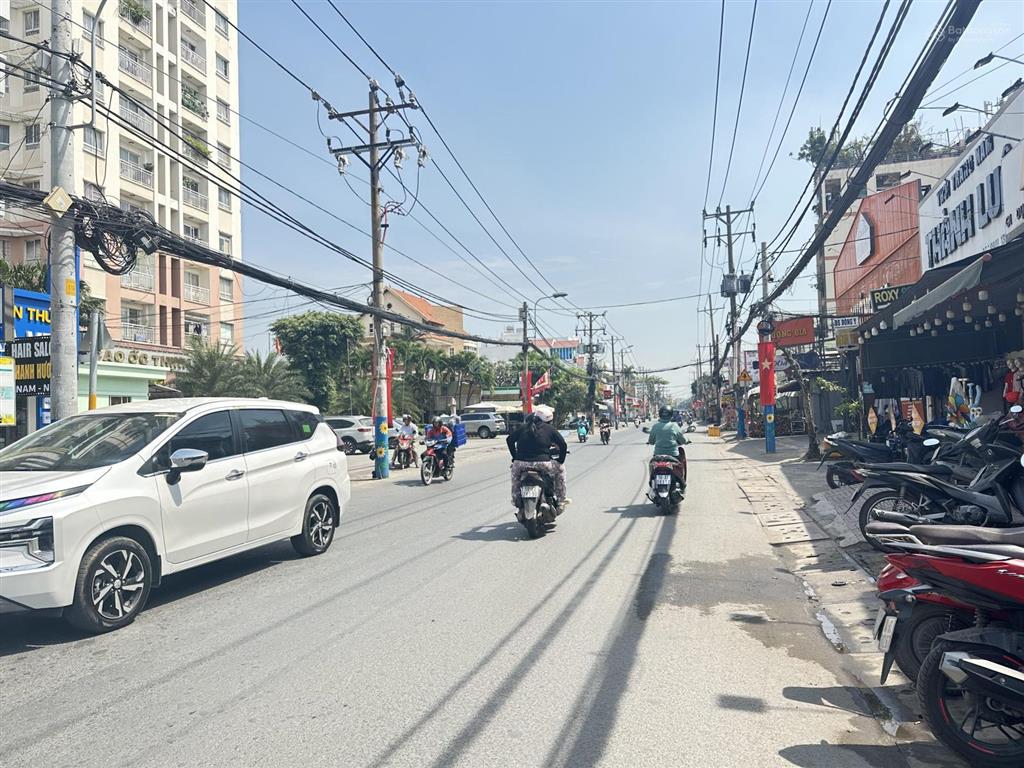 539,6m2 full thổ ngang 8,8m góc 2 mt đường nguyễn duy trinh giá 85 tỷ (157,5tr/m2)