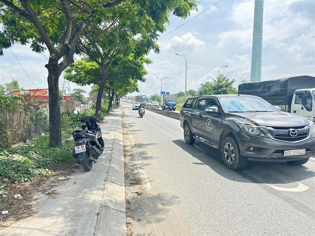 Bán 7500m2 đất cln ngang mt 80m mt đường võ chí công giá 30tr/m2