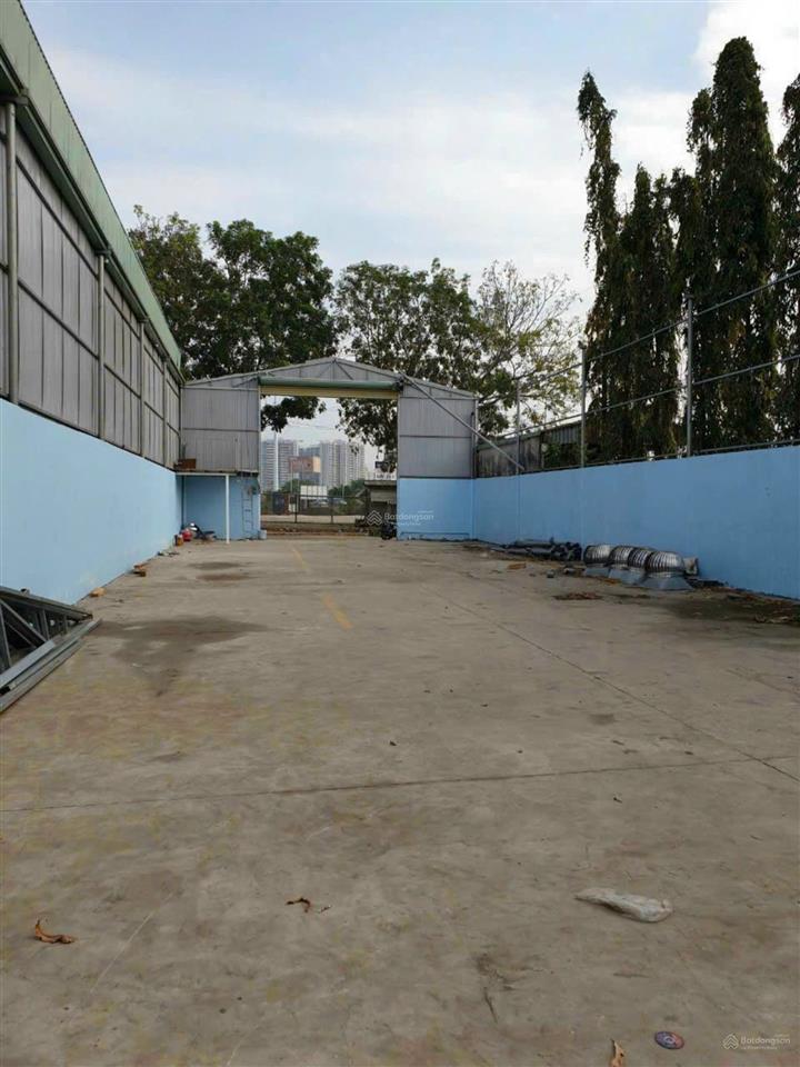 342m2 full thổ ngang 11m, đường võ chí công vào 30m giá bán 77tr/m2