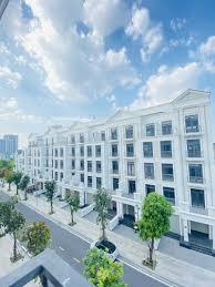 Nhà phố 5 tầng hoàn thiện có máy lạnh giá 30tr tại vinhomes quận 9