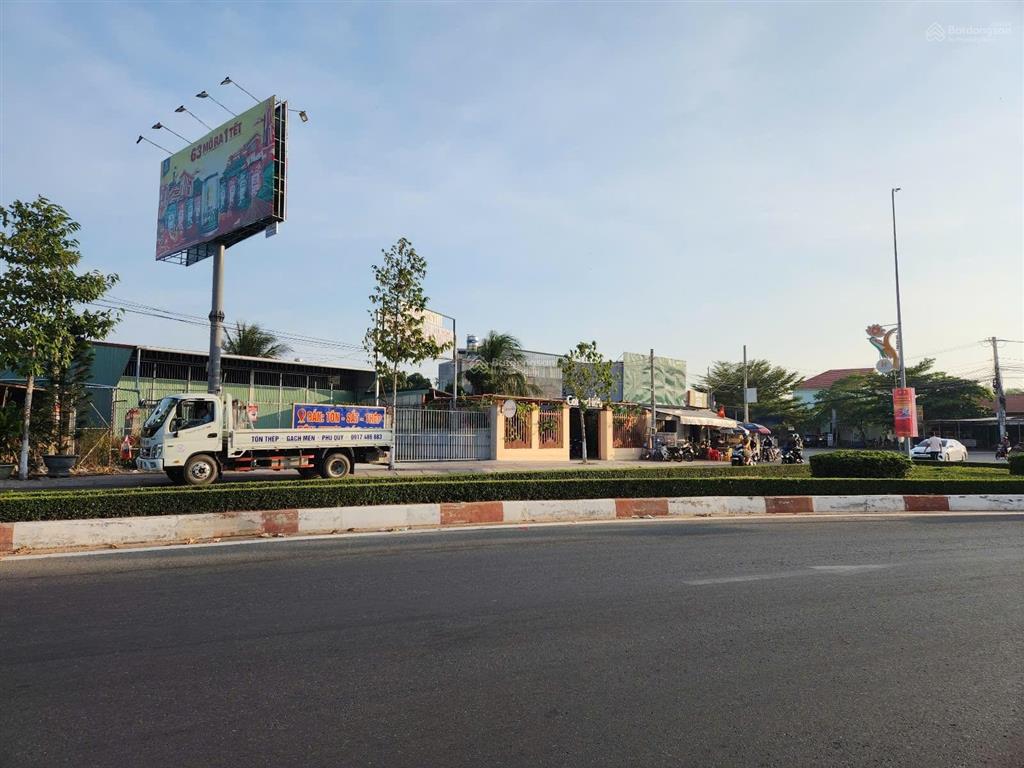Chính chủ gửi bán gấp lô 99m² thổ cư, đầu đường nguyễn thông, phan thiết, chỉ 3,6 tỷ
