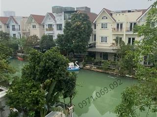 Cho thuê biệt thự vinhomes riverside mặt sông, phân khu hoa sữa, full nội thất