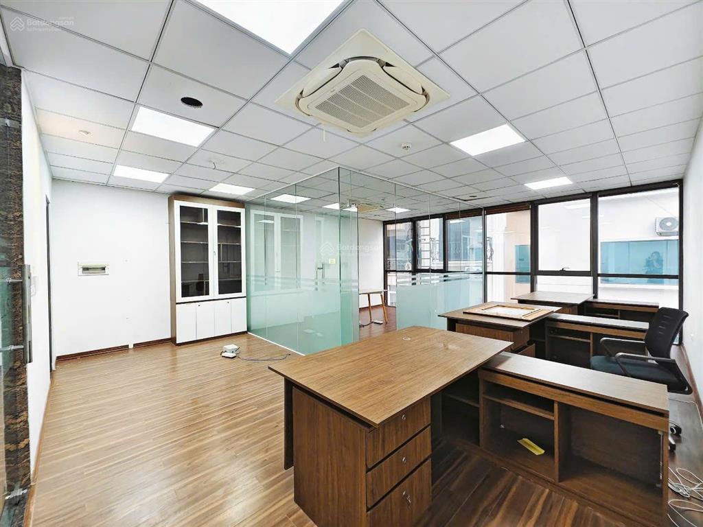 Cho thuê văn phòng đẹp giá siêu rẻ tại dương khuê
