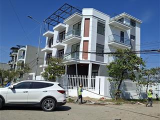 Đất đường đào trí 5x18=90m2 giá 7 tỷ