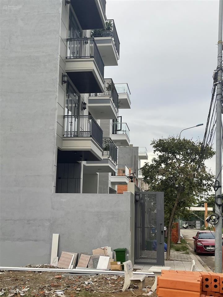 Đất đường đào trí 5x18=90m2 giá 7 tỷ