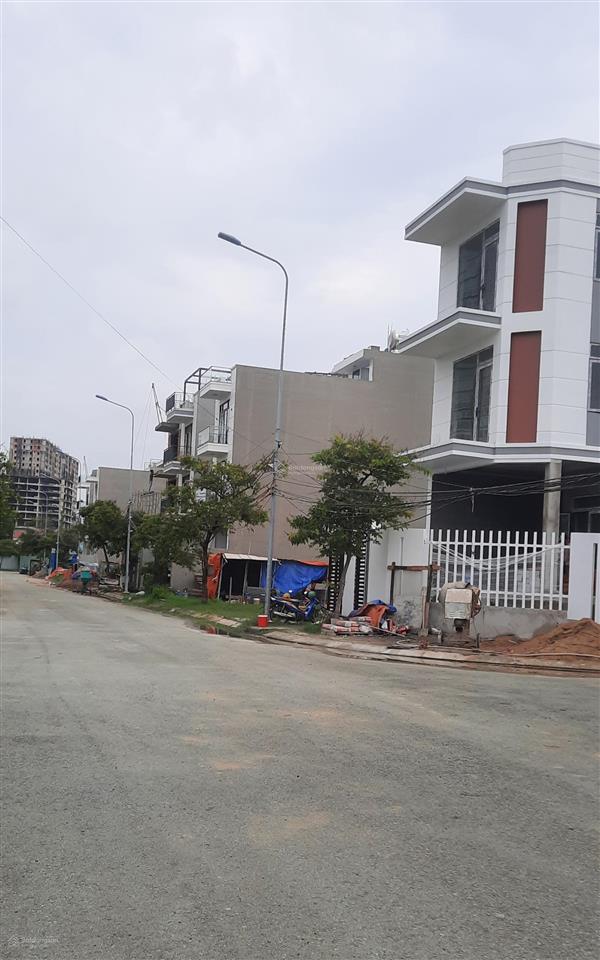 Mặt tiền đường đào trí, vị trí đẹp 5x18.5=93m2 giá 7.65 tỷ, khu an ninh, dân trí cao