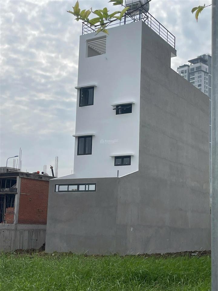 Mặt tiền đường đào trí, vị trí đẹp 5x18.5=93m2 giá 7.65 tỷ, khu an ninh, dân trí cao