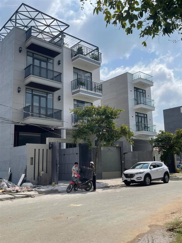Đất đường đào trí 5x18.5=92.5m2 giá 7.2 tỷ