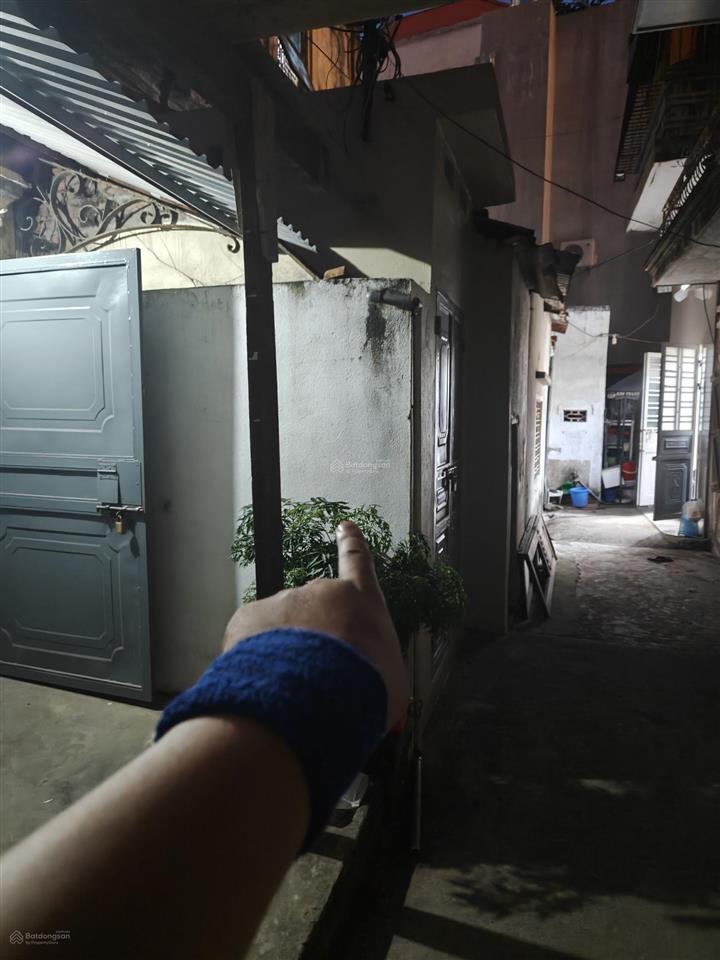 Siêu phẩm 4.5tầng lương khánh thiện sau mỗi nhà mặt đường !!!
dân xây kết cấu kiên cố giá 3ty550