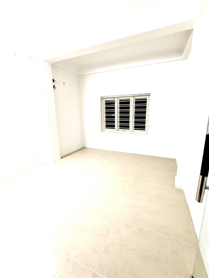 Siêu phẩm 4.5tầng lương khánh thiện sau mỗi nhà mặt đường !!!
dân xây kết cấu kiên cố giá 3ty550