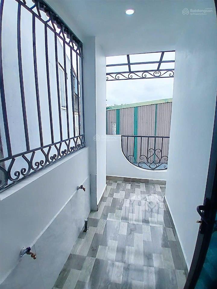 Nhà xây mới 3 tầng, lô góc thoáng, dọn về ở ngay ngõ 229 miếu hai xã  lê chân  hải phòng
2ty450