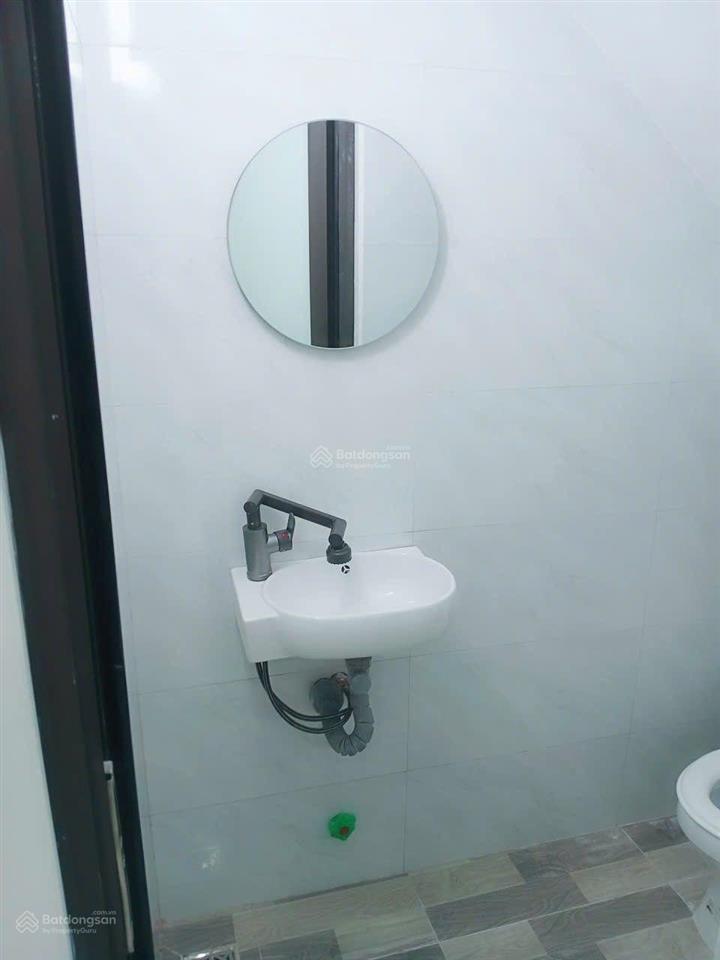 Nhà xây mới 3 tầng, lô góc thoáng, dọn về ở ngay ngõ 229 miếu hai xã  lê chân  hải phòng
2ty450