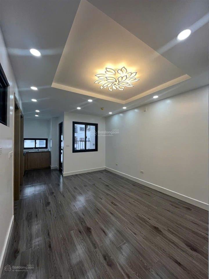 Chuyển nhượng căn chung cư lạch tray toà h4 tầng trung
dt 56m 2n 2vs
đã có sẵn 3dh,2 nl,hút mùi bếp