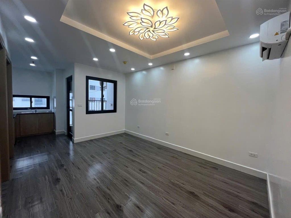 Chuyển nhượng căn chung cư lạch tray toà h4 tầng trung
dt 56m 2n 2vs
đã có sẵn 3dh,2 nl,hút mùi bếp