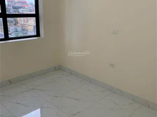 Chuyển nhượng căn chung cư lạch tray toà hh1 tầng dt 52m 2n 2vs
đã có sẵn 2dh,2 nl,
giá 7xx tr ( c