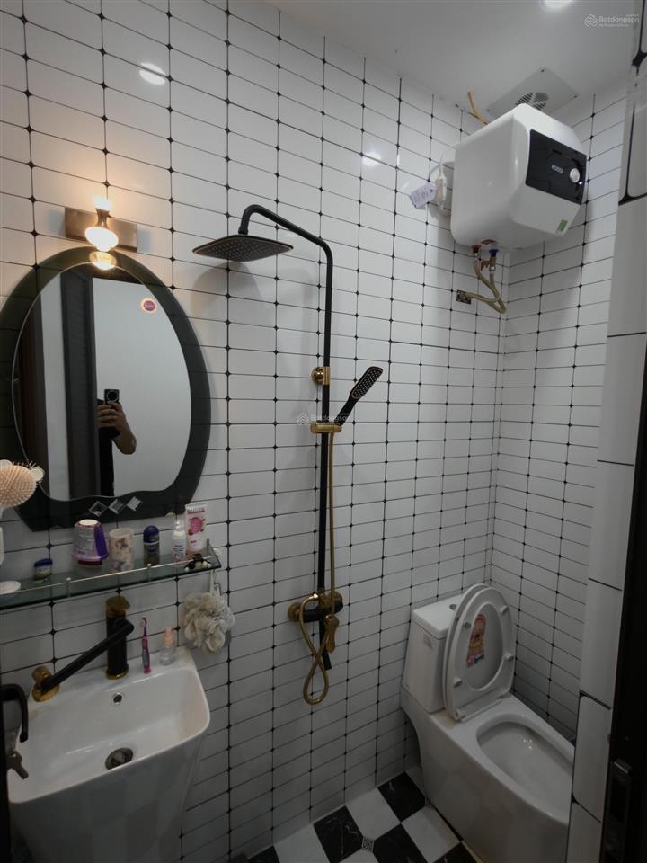 Siêu phẩm 2 tầng tiền ít thịt nhiều là đây. bán nhà lê lai  ngô quyền  hải phòng (sát tđc)
