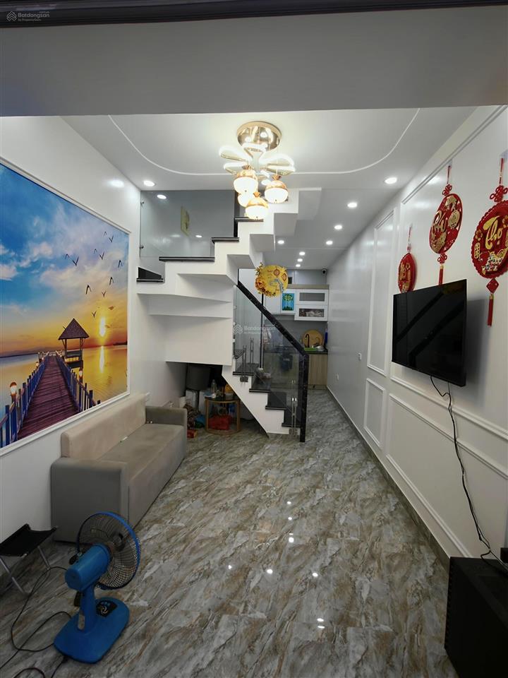 Siêu phẩm 2 tầng tiền ít thịt nhiều là đây. bán nhà lê lai  ngô quyền  hải phòng (sát tđc)