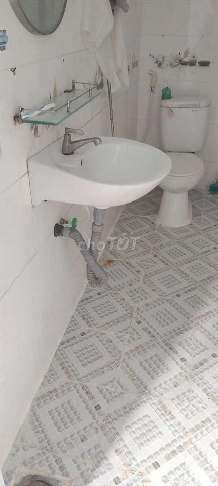 Cho thuê  phòng rộng, sạch sẽ, uư tiên  sv