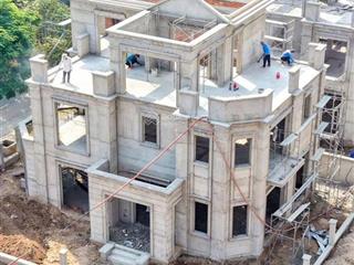 Bán biệt thự 320m2 tại khu đô thị sinh thái 31 triệu / m2 view nhìn ra sông sài gòn. khu đồng bộ.