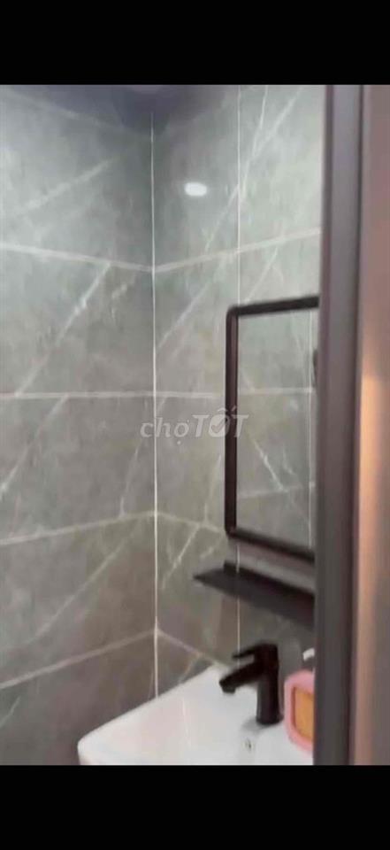 cần cho thuê nhà nhỏ hẻm 62 lâm văn bền q7