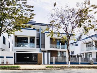 Giá ngộp cần bán gấp 2 căn biệt thự 10x32 kđt đông tăng long, quận 9!