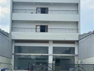 Toà nhà mặt tiền lê văn việt, vị trí đẹp, quy mô lớn, phù hợp thương hiệu lớn