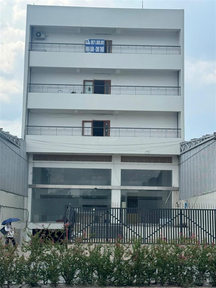 Toà nhà mặt tiền lê văn việt, vị trí đẹp, quy mô lớn, phù hợp thương hiệu lớn