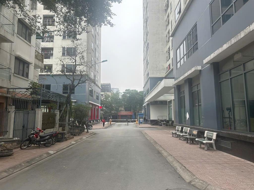 Bán liền kề c2 xuân đỉnh 97m  mặt tiền 8.4m  sổ đỏ sẵn sàng!