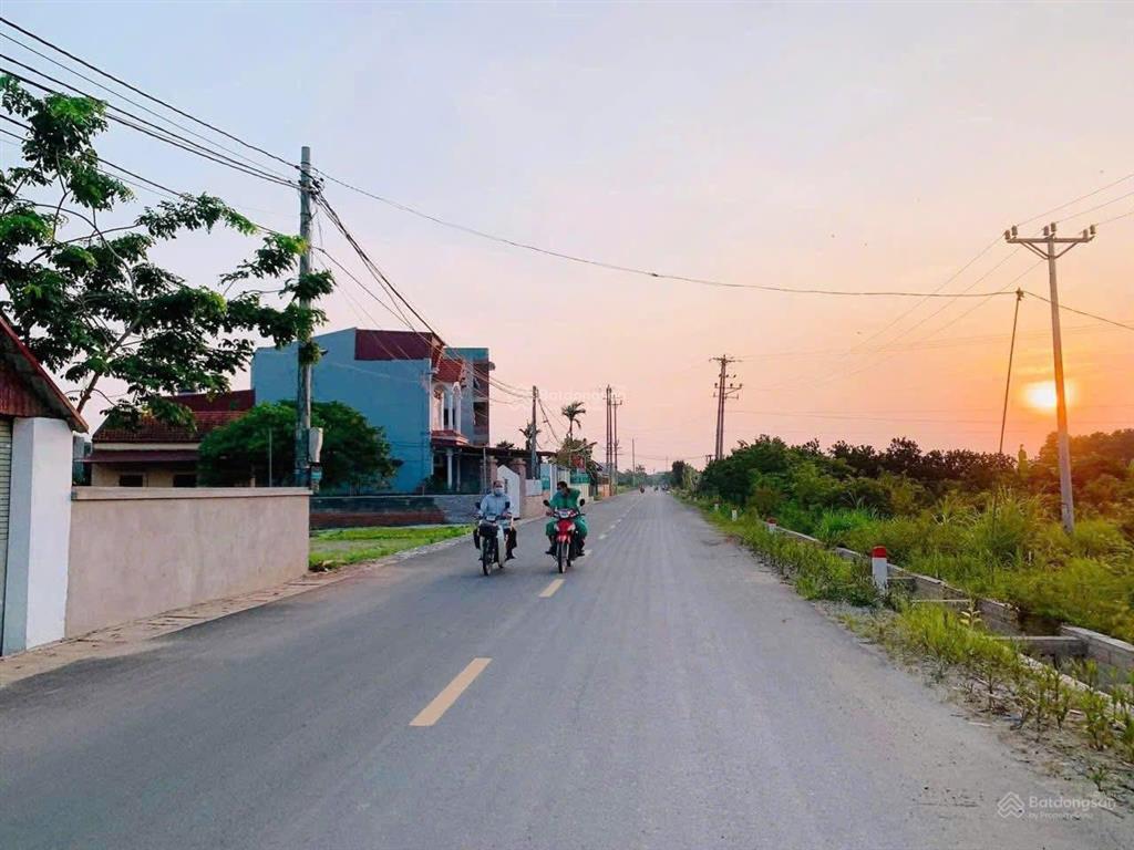 Bán đất đấu giá mặt đường phượng trì, văn giang, 90m2, mt5m, vỉa hè rộng 3m, tiềm năng tăng giá cao