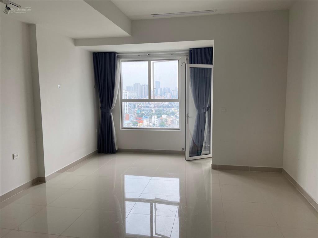 Cho thuê officetel sunrise cityview q.7 có thể vừa làm vừa ở , nội thất dính tường.