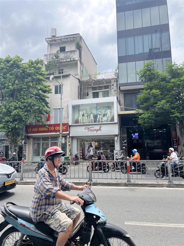 Cho thuê nhà mặt tiền xô viết nghệ tĩnh ngay ngã tư hàng xanh