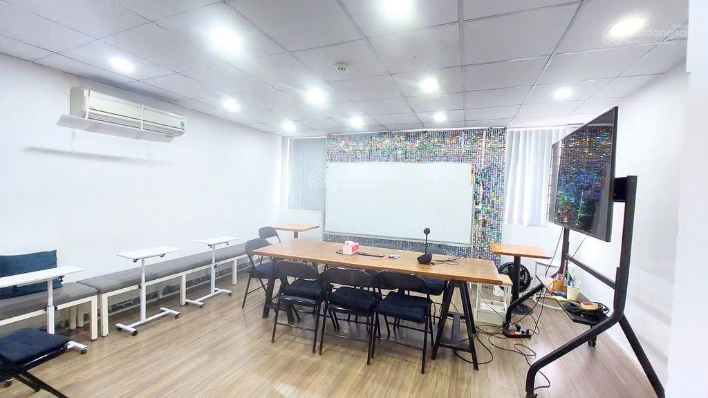 Cho thuê bt 6pn, 4wc, 160m2, giá 69 triệu tại nguyễn huy tưởng, p 7, q.bình thạnh, hcm