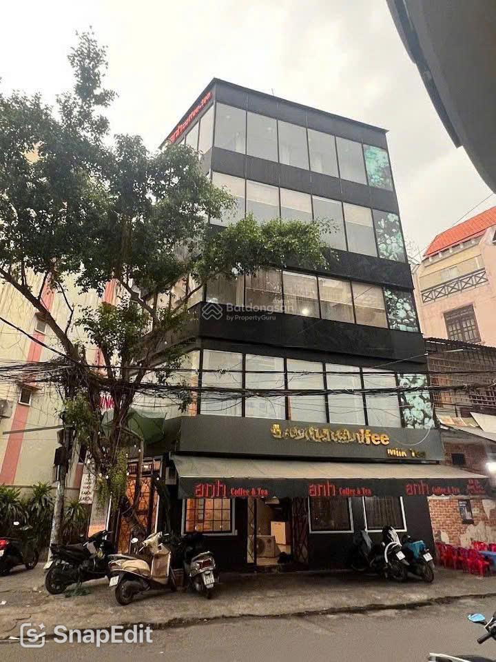 Cho thuê nhà ngang 8m căn góc 2mt đường hoa phan xích long