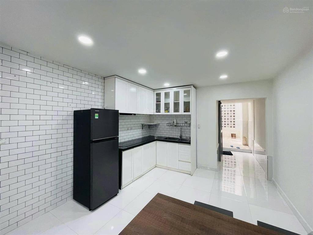 Cần bán nhà đường ngô tất tố, phường 22, quận bình thạnh