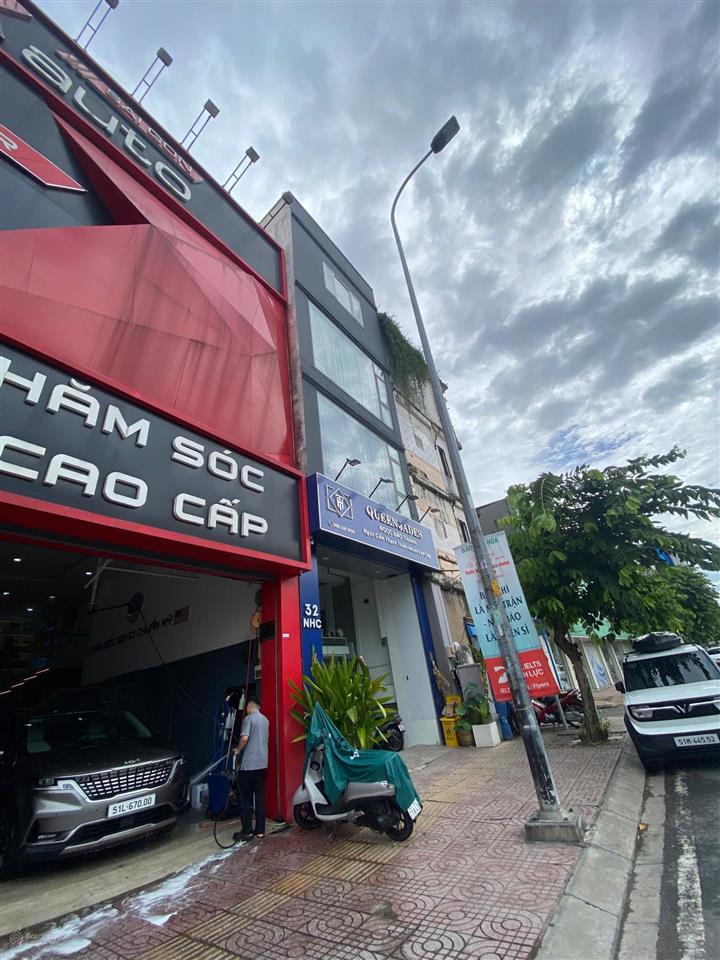 Cho thuê nhà mặt tiền 32 nguyễn hữu cảnh, p. 22, q. bình thạnh