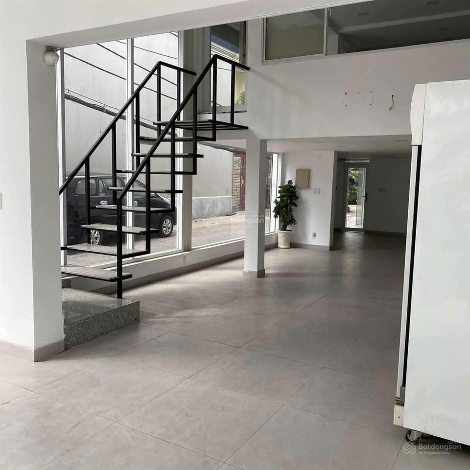 Cho thuê căn góc 2mt đường nguyễn cửu vân p17 bình thạnh