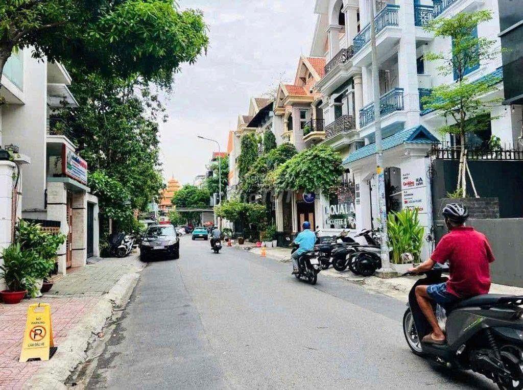 Cho thuê nguyên căn mặt tiền 8m khu đường hoa phan xích long