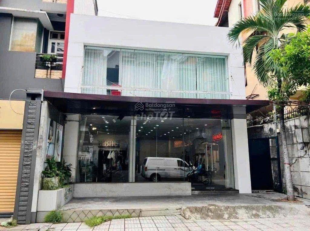 Cho thuê nguyên căn mặt tiền 8m khu đường hoa phan xích long