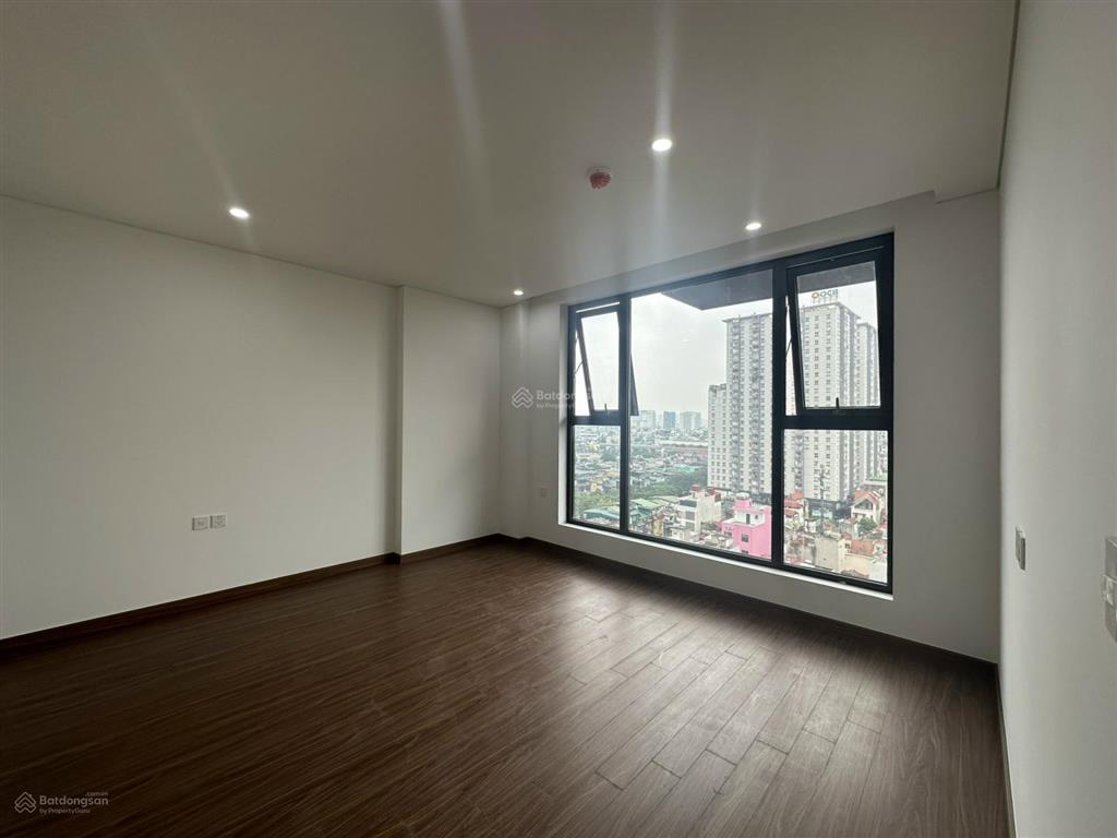 Hot! cho thuê gấp căn 3 ngủ hướng đông nam đồ cơ bản giá thuê tốt 20tr/tháng da 93 láng hạ