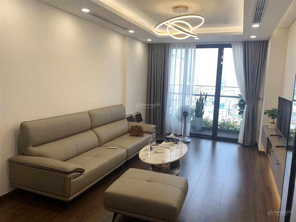 Hot! cho thuê nhanh căn 2 ngủ full nt đẹp view hồ giá tốt 24 triệu /tháng dự án 93 láng hạ