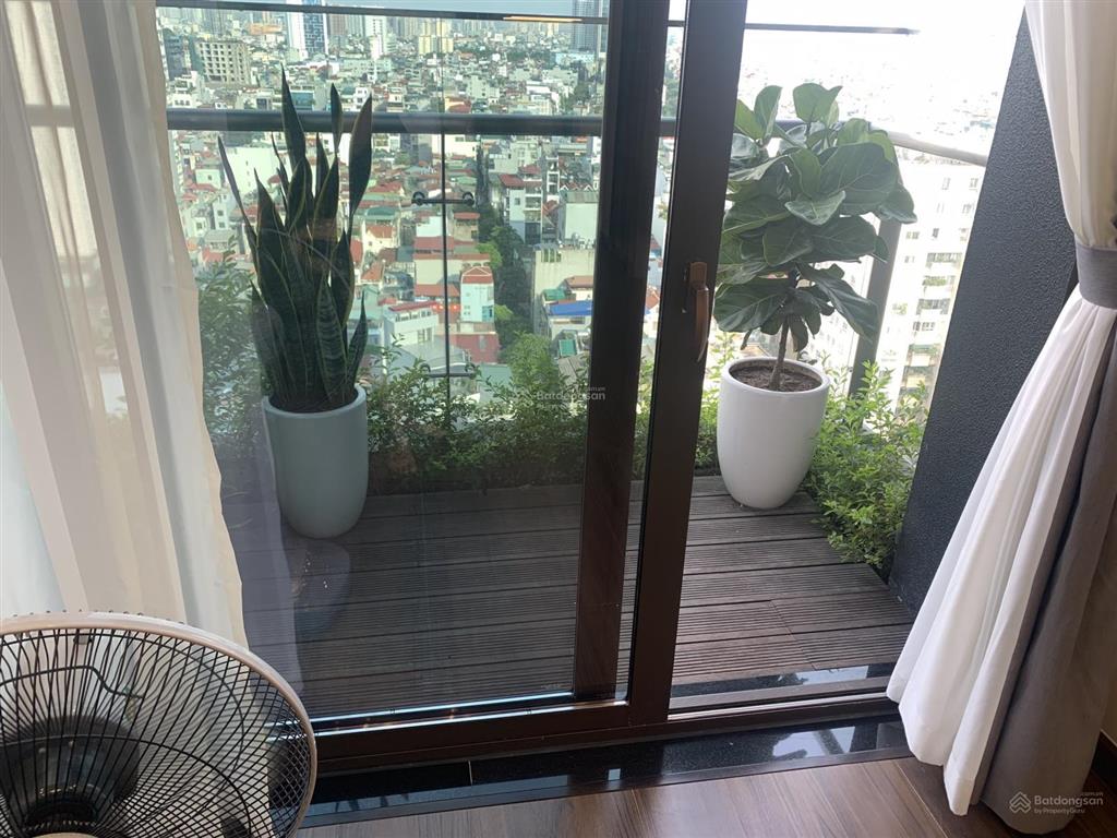 Hot! cho thuê nhanh căn 2 ngủ full nt đẹp view hồ giá tốt 24 triệu /tháng dự án 93 láng hạ