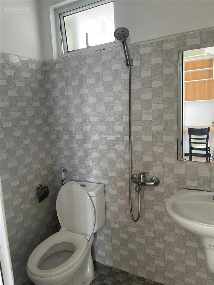 Cần bán gấp chung cư 8x đầm sen, 1 phòng ngủ, 51m2 có sổ hồng sẵn