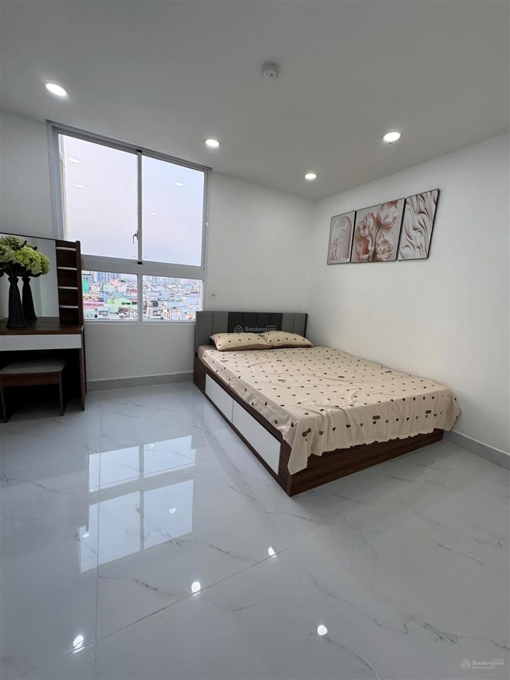 Chung cư lotus garden đường trịnh đình thảo quận tân phú, 2 phòng ngủ cần bán gấp .