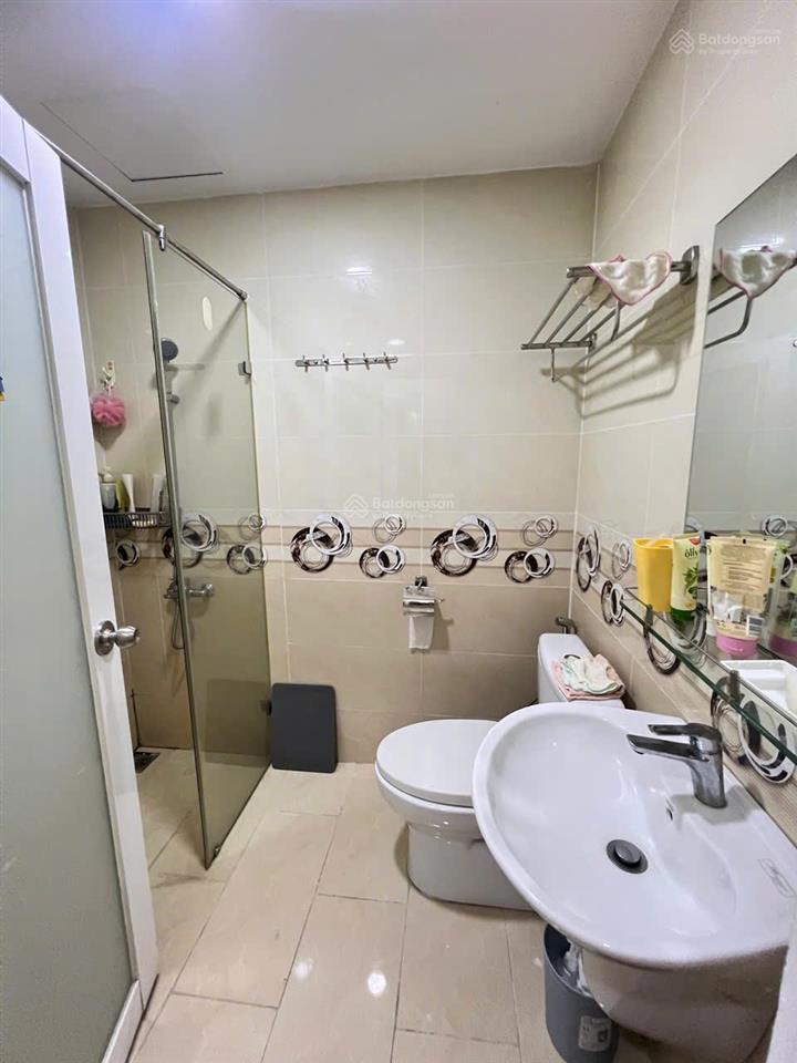 Cần bán chung cư sacomreal 584 đường lũy bán bích, 78m2 sổ hồng sẵn cần bán