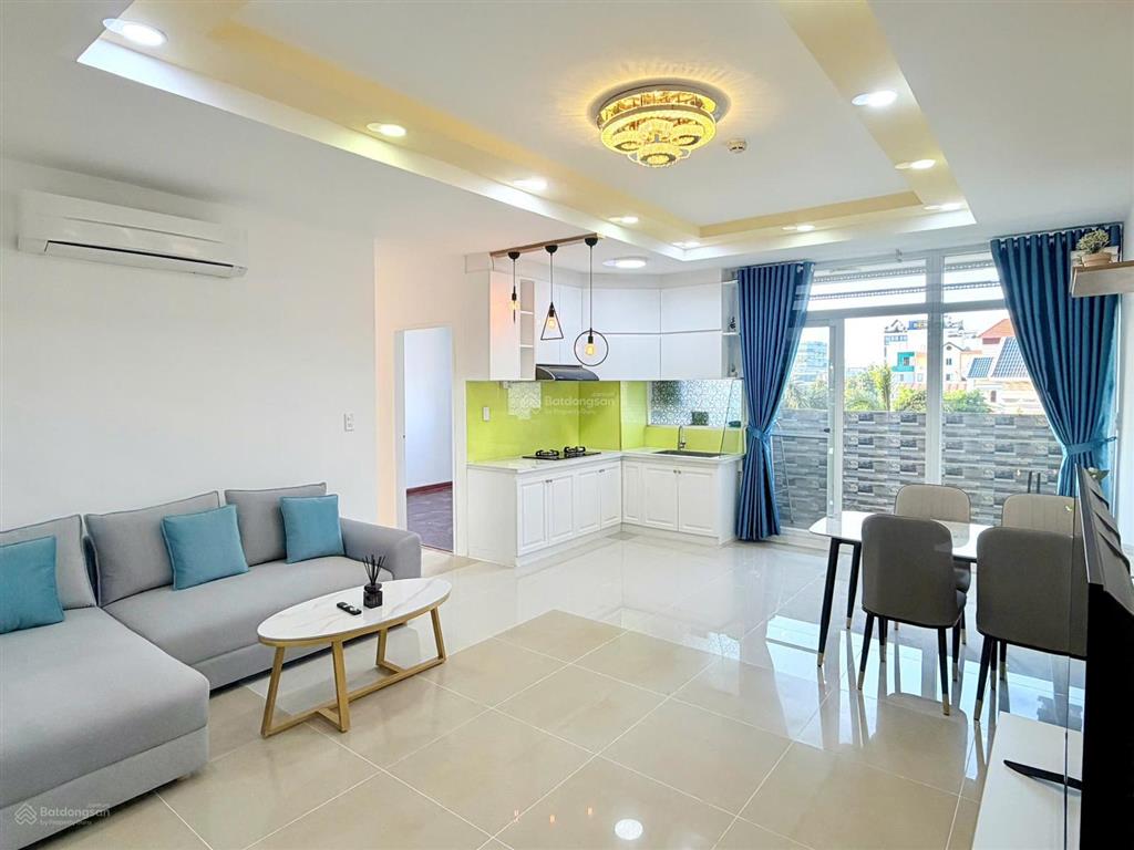 Cần bán chung cư hoàng kim thế gia, 83m2, 3 phòng ngủ sổ hồng sẵn gần ngã tư 4 xã