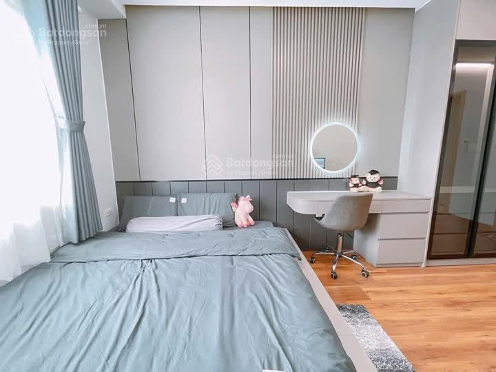 Cần bán chung cư cao cấp resgreen tower, 2 phòng ngủ, 65m2