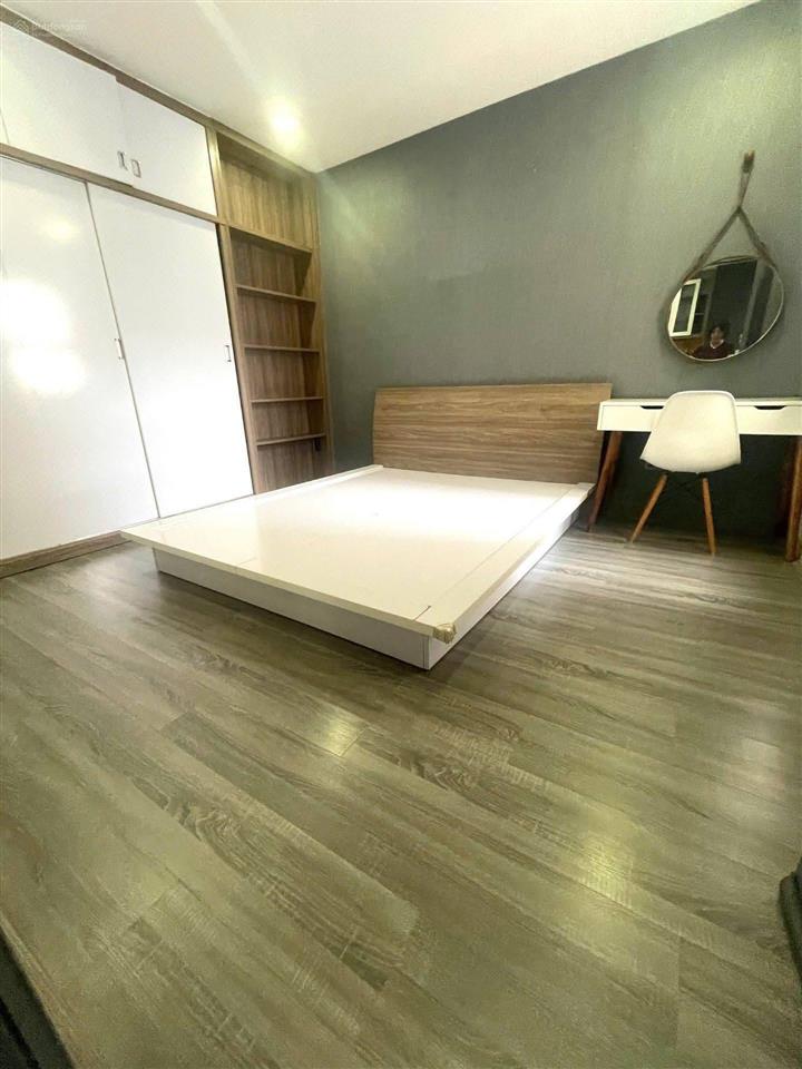 Chung cư bàu cát 2, lô thang máy, 75m2 cần tiền bán gấp.  0933 002 ***