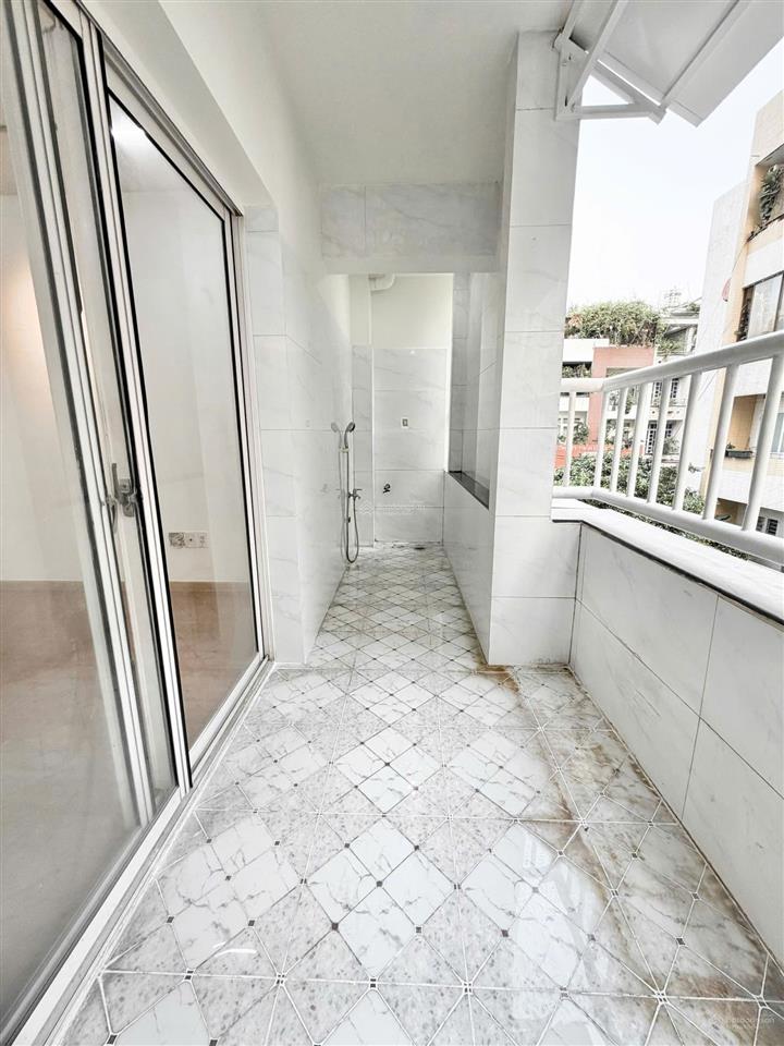 Chung cư 8x đầm sen có sổ sẵn, 53m2 cần bán gấp, ban công rộng đường tô hiệu, tân phú
