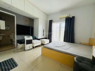 Cần bán chung cư oriental plaza có sổ sẵn, 2 phòng ngủ quận tân phú đường âu cơ