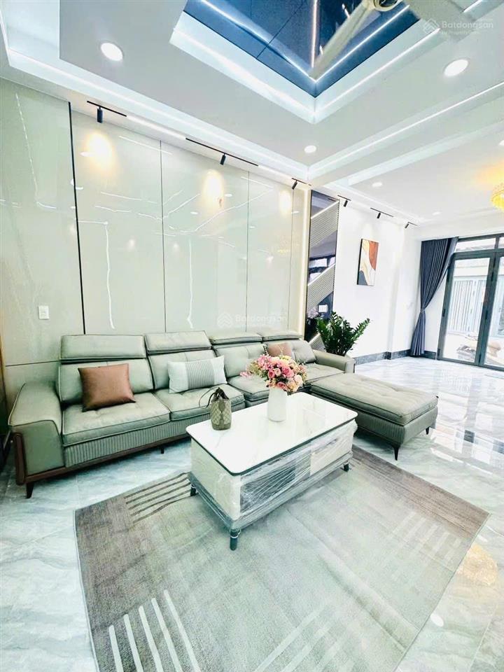 Nhà phố 1 trệt 2 lầu hoàn công. nội thất hiện đại